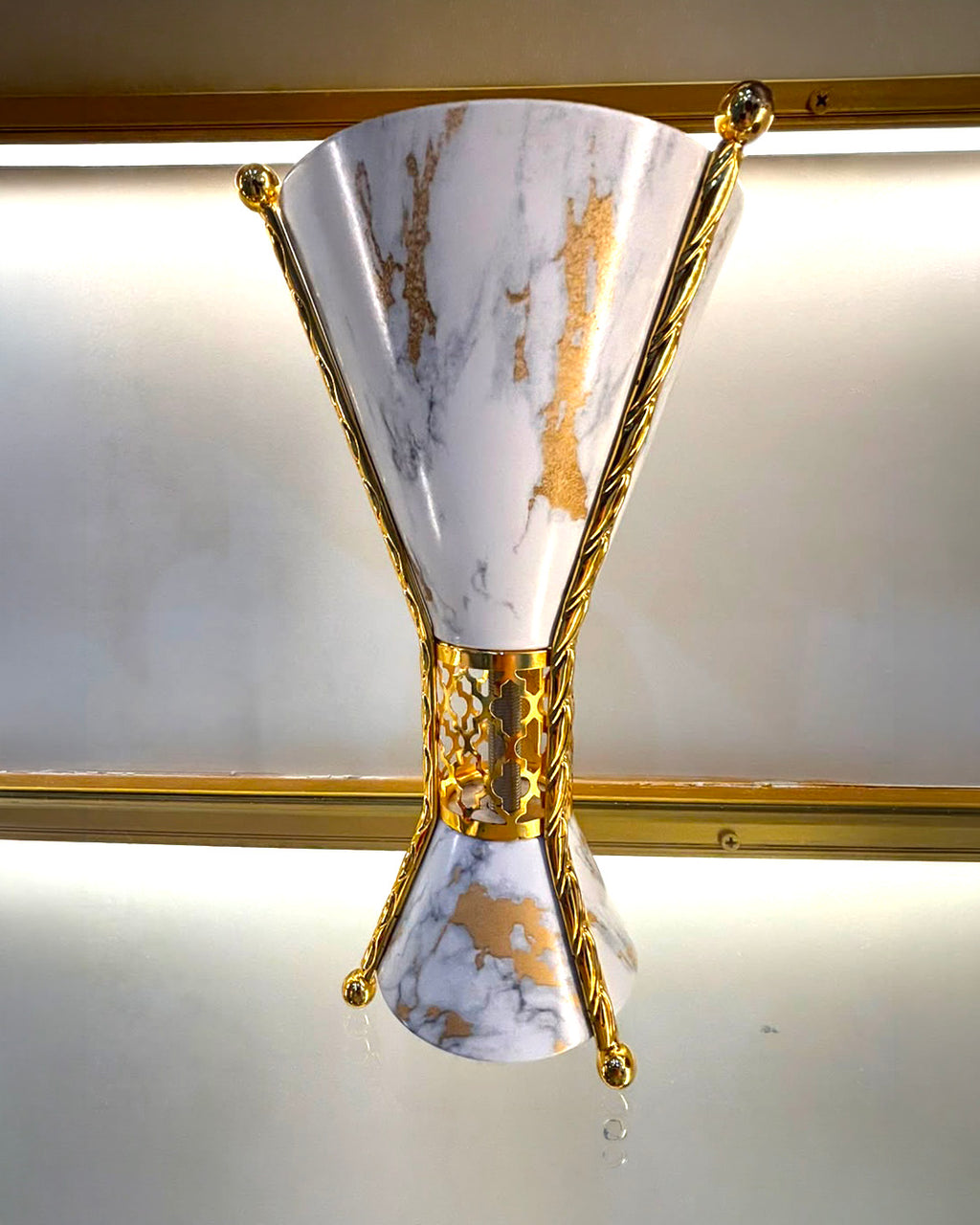 Italian Calacatta Gold Bakhoor Stand