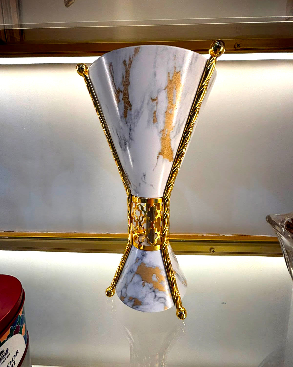 Italian Calacatta Gold Bakhoor Stand