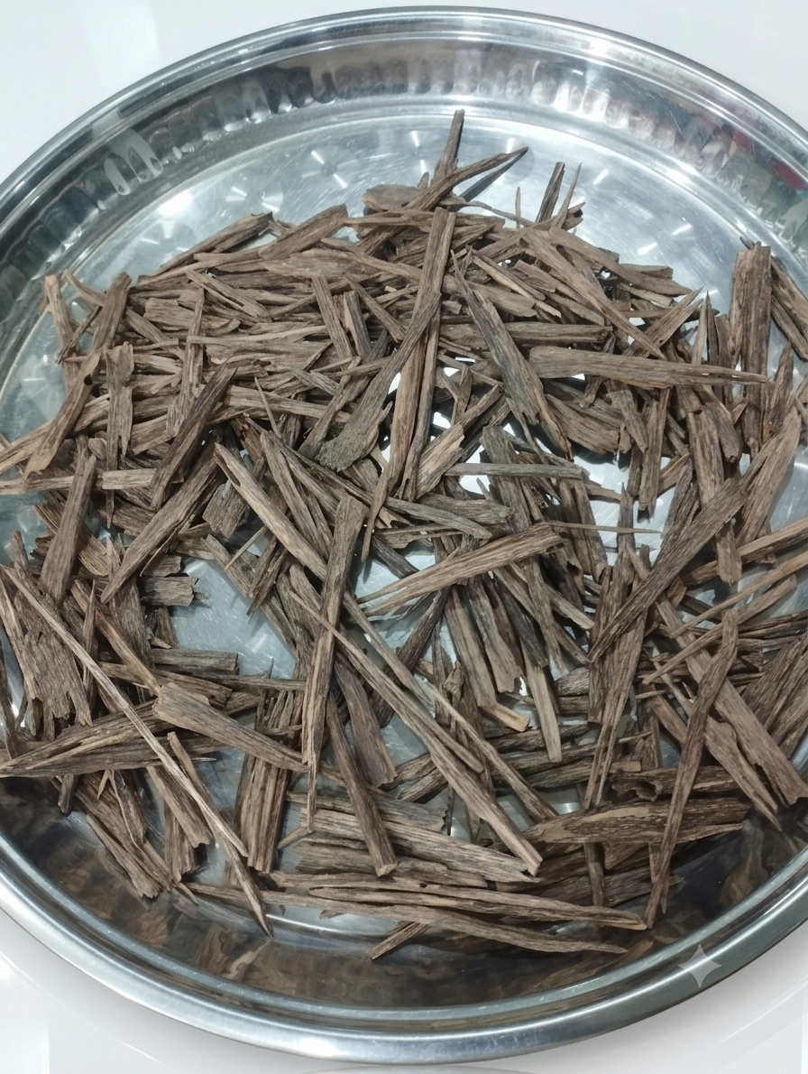 Sallah grade Hindi oud sticks, unpolished, sorted by hand